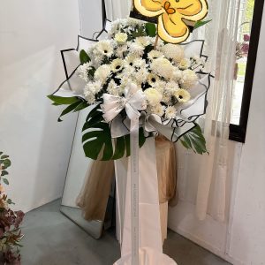 Serene Farewell Stand